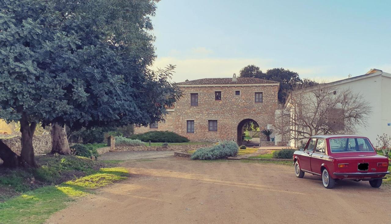 Agriturismo Cuile Querce Apartment Campanedda Bagian luar foto